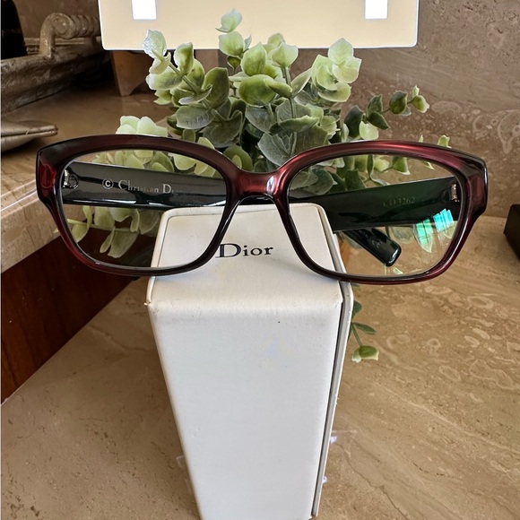 Preloved Chiratian Dior reading eyeglasses in burgundy oblong - Picture 3 of 7